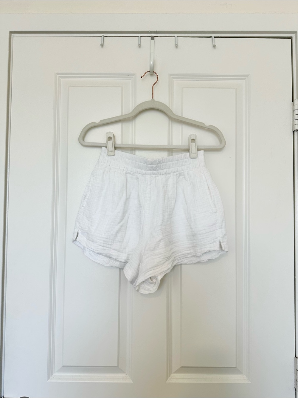 Abercrombie & Fitch White High Waist Gauze Shorts